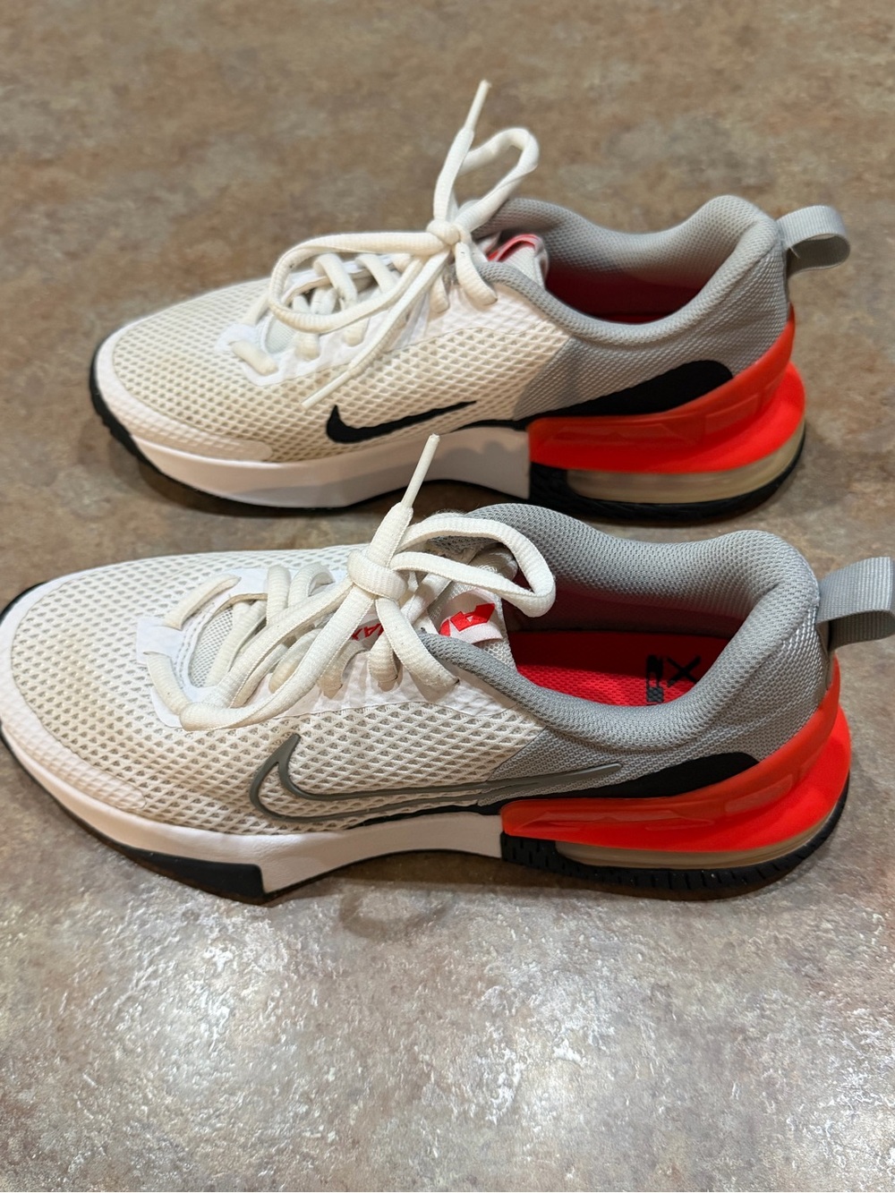 Nike Air Max Alpha Trainer 6. Size 8.5